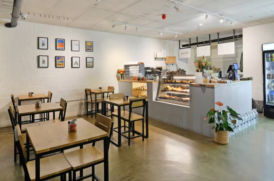 2 Bedroom Property for Sale in Sea Point Western Cape